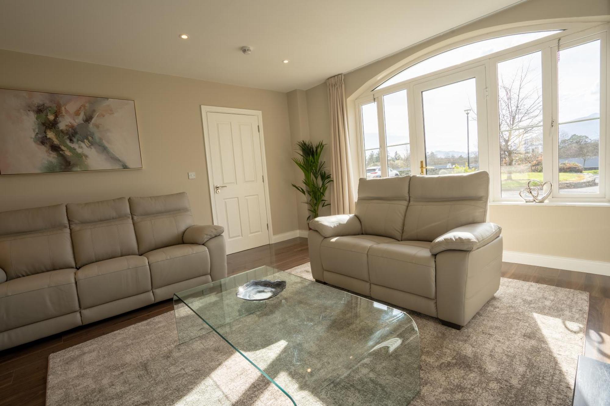 Muckross Luxury Residences Кілларні Екстер'єр фото