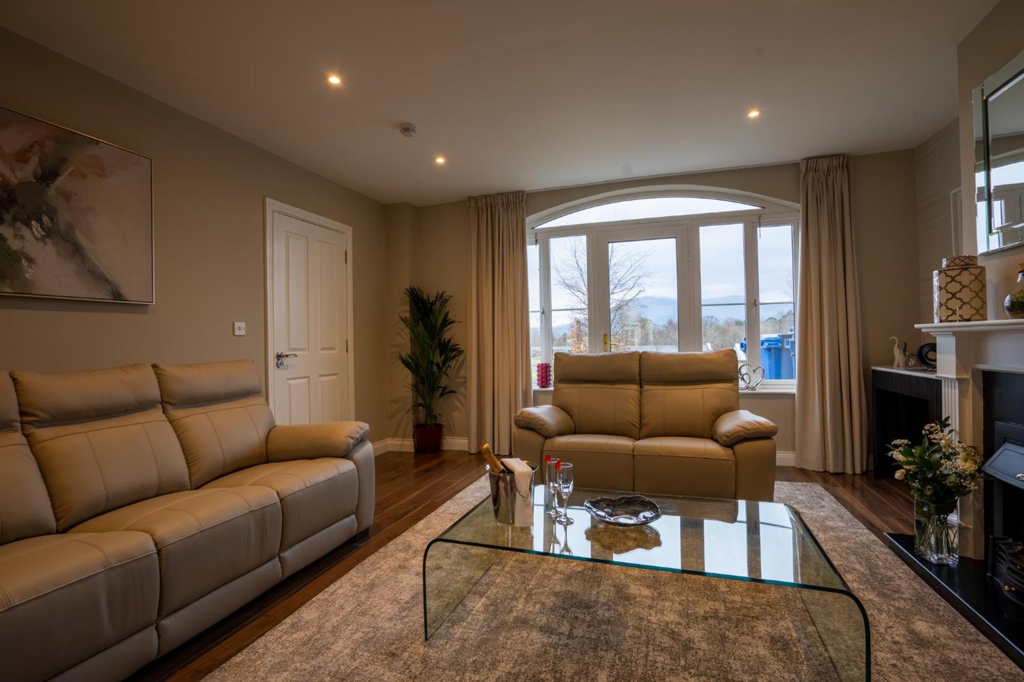 Muckross Luxury Residences Кілларні Екстер'єр фото